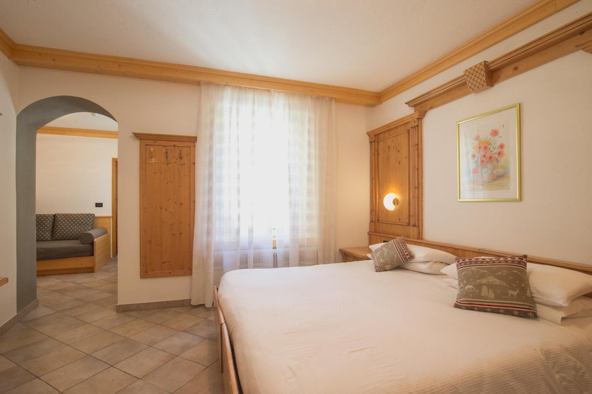 Hotel Centrale Peio Esterno foto